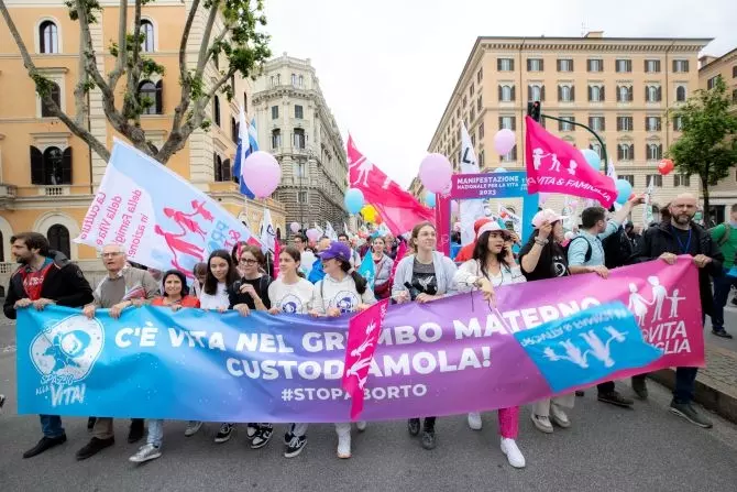 Thousands march in Italy’s national ‘Demonstration for Life’