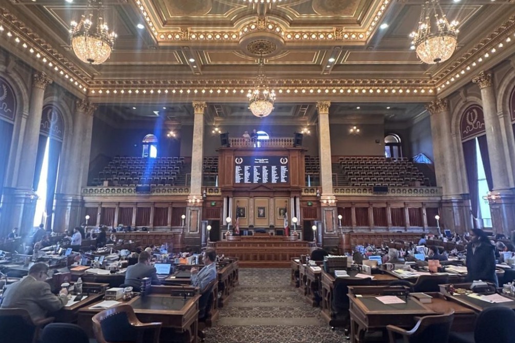 Iowa governor signs bill requiring abortionists to conduct an in-person examination before prescribing abortion-inducing drug