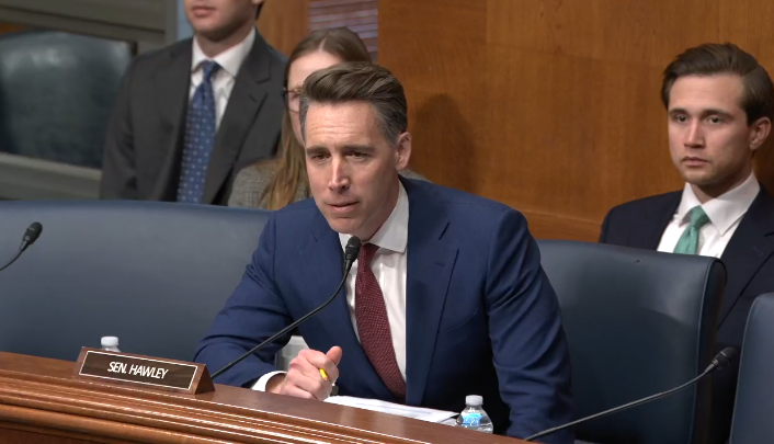 Sen. Josh Hawley “disappointed” after briefing with FDA commissioner on abortion drug