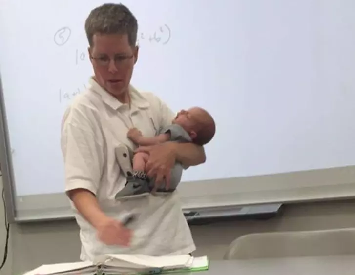 Professor welcomes student and newborn back to class in an amazing way