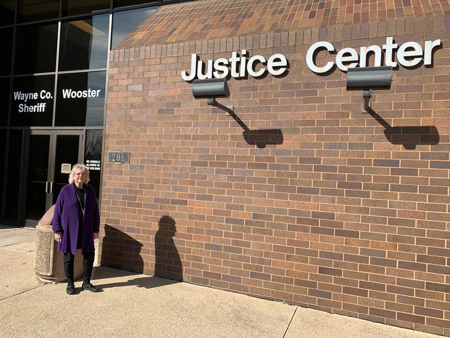 Jeanne Altland outside the Wayne County Jail 