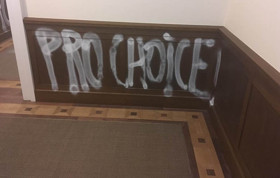 Pro-abortion break-in and vandalism at Berlin's Pro Femina