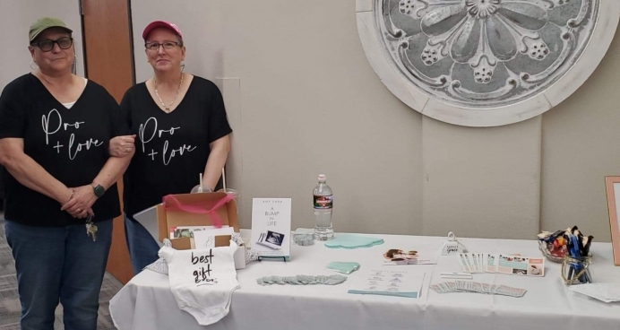 Oregon woman seeks to educate community on abortion, support moms