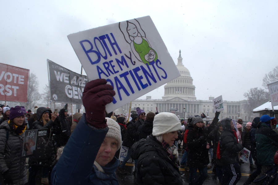 Federal lawmakers advance pro-life measures as thousands gather to march for life