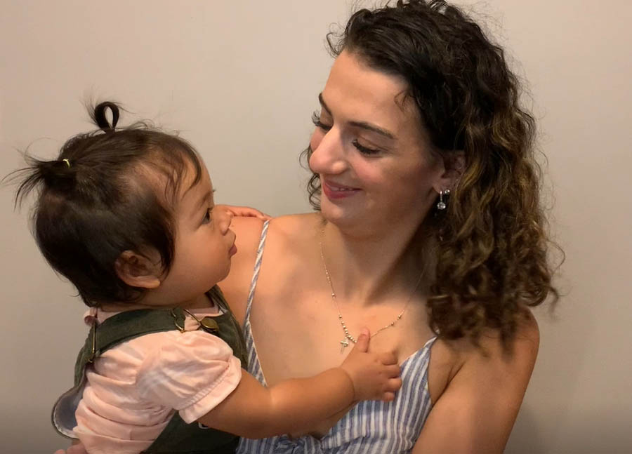 “Don't be scared,” there is support: young mom who chose life to others in her situation